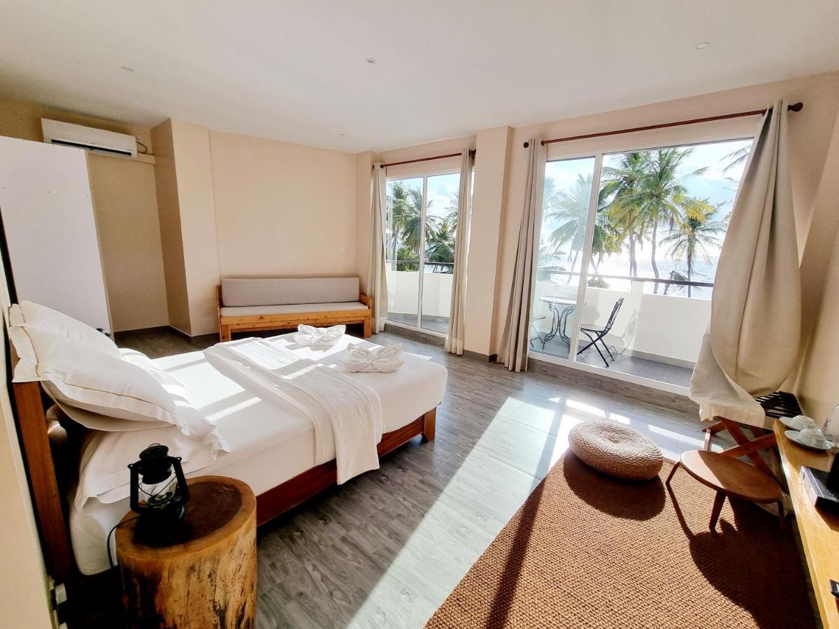 Lea Spa Hotel Maafushi Bagian luar foto